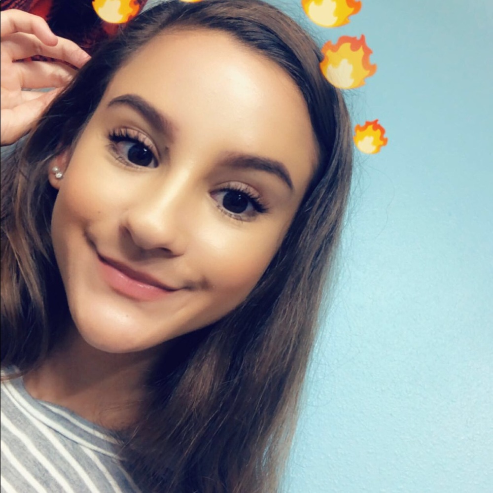 Meet your Posher, Rachel